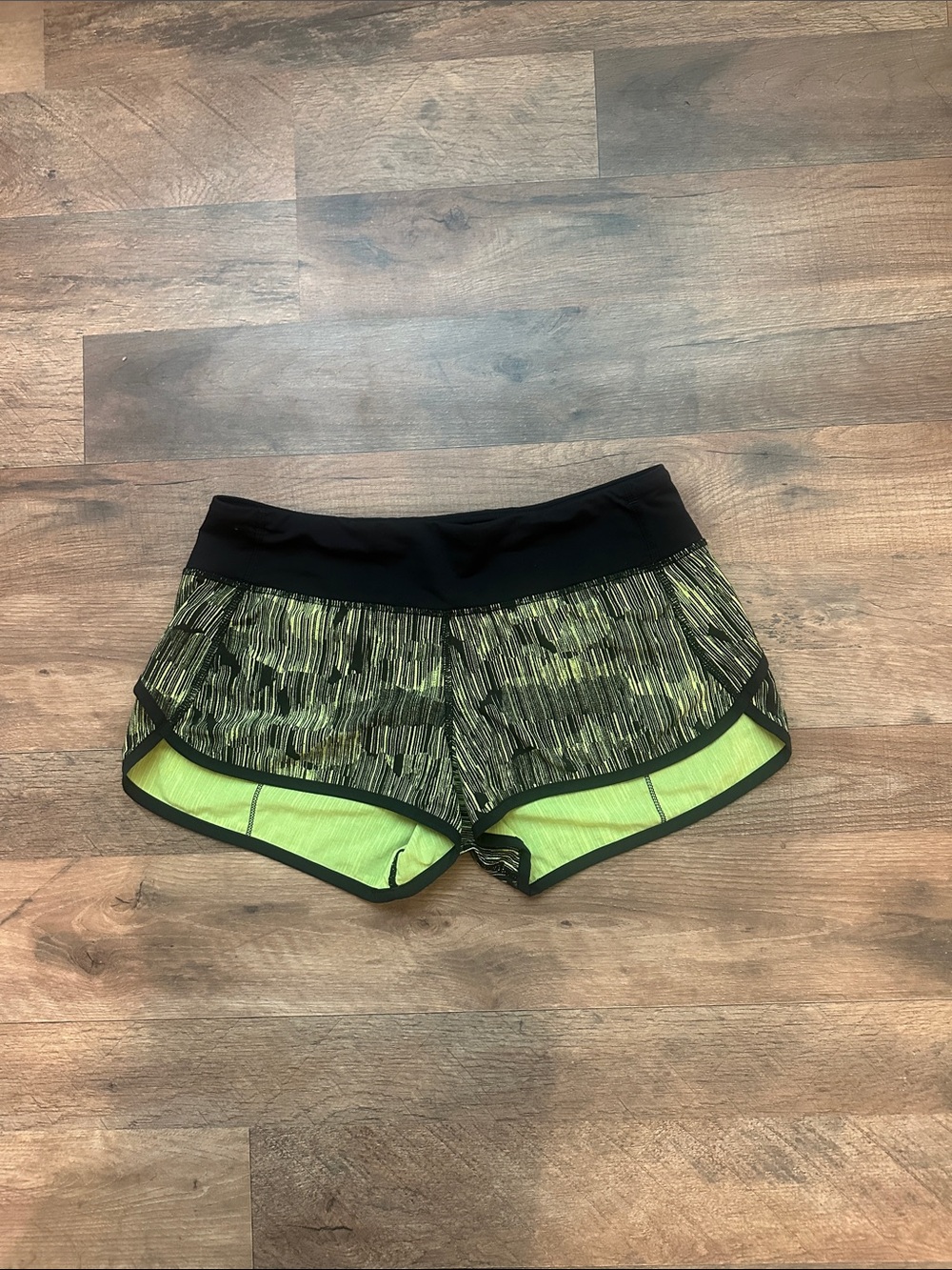 green lulu shorts
